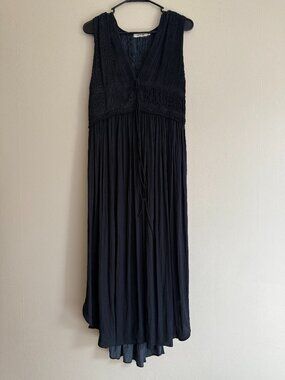 Farrow Pleated Dress, Ruched Bodice, Navy, Size M